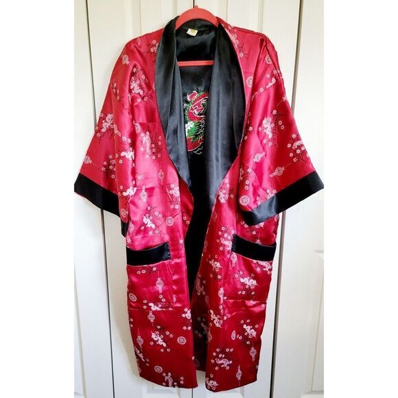 Misaka L Reversible Robe Unisex Sateen Red Black‎ Dragon Asian Vintage W/Sash - Picture 2 of 14